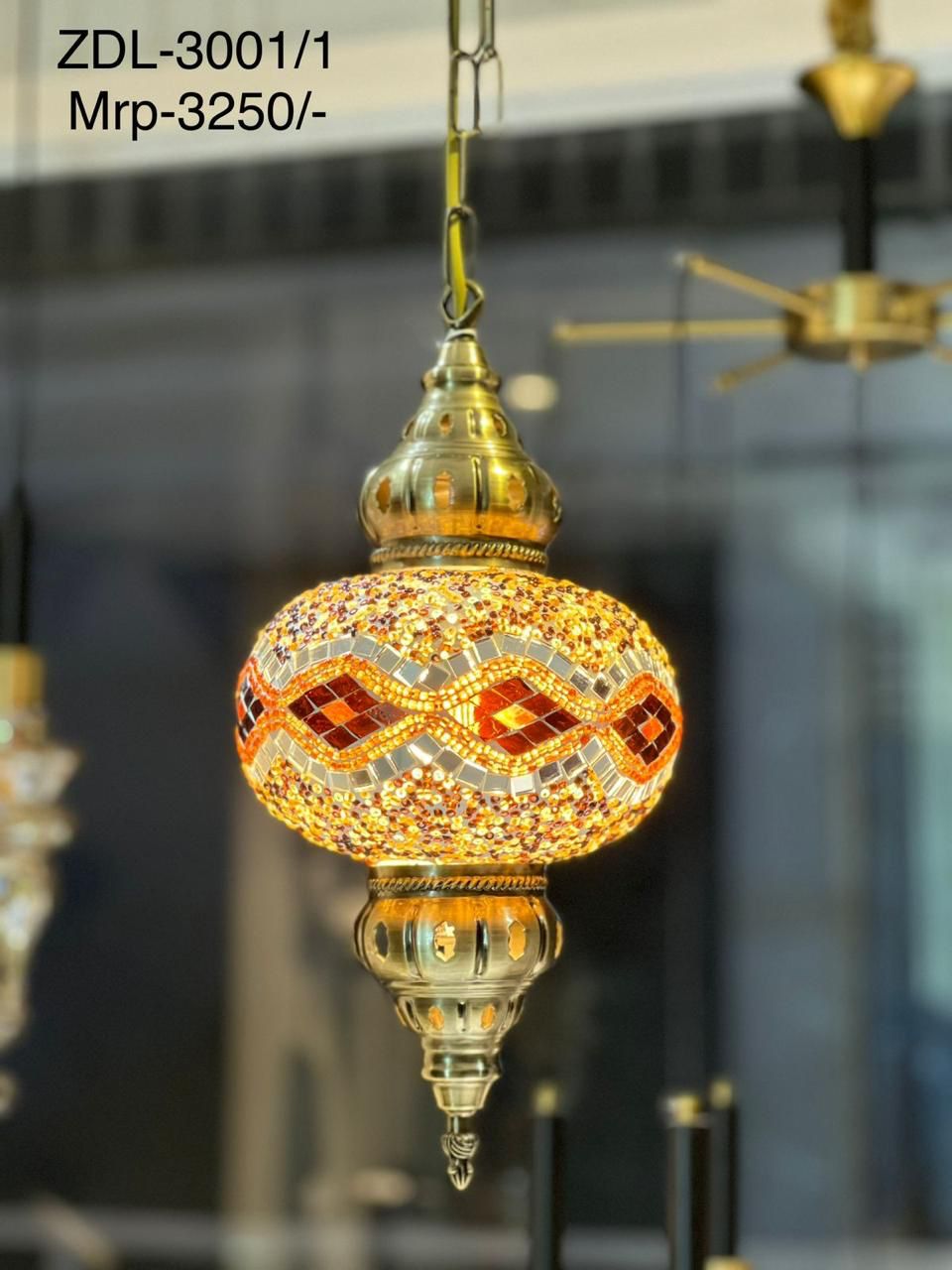 CRYSTAL PALACE - Fancy Lights Showroom